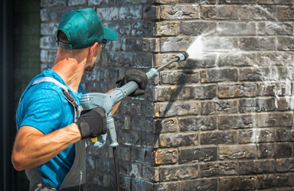 Cost of Brick Wall Washing in Goodyear